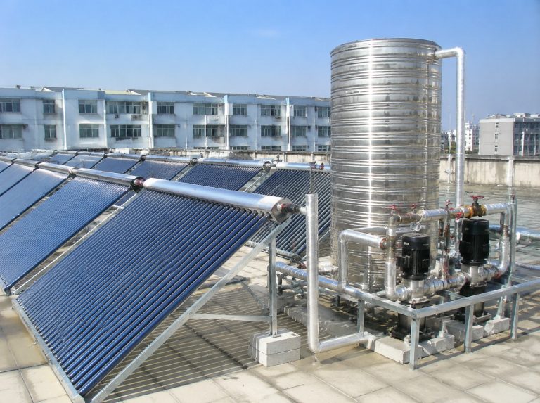兴国县商用大容量真空管太阳能热水系统